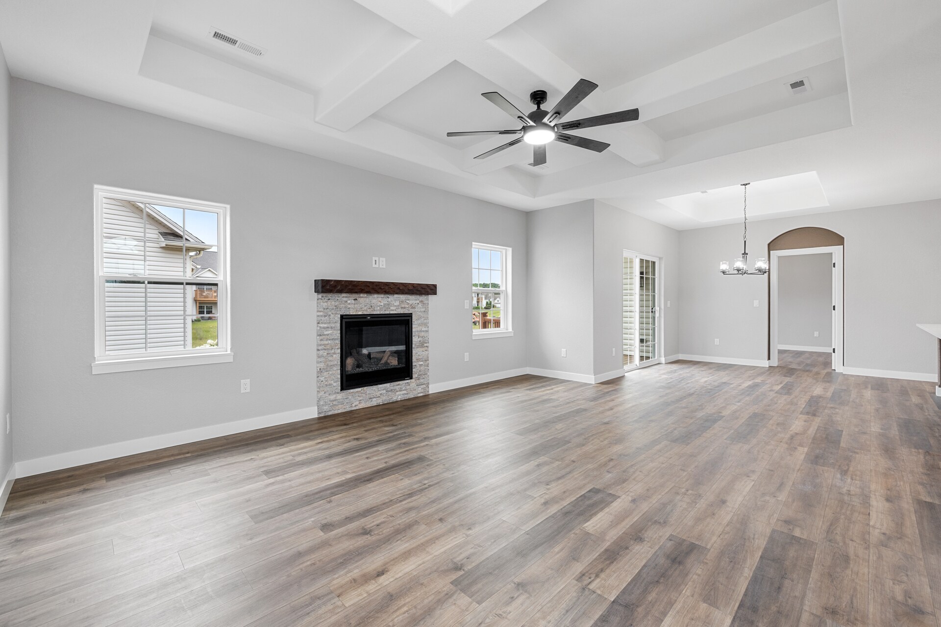 Building Photo - 1844 Woodland Way