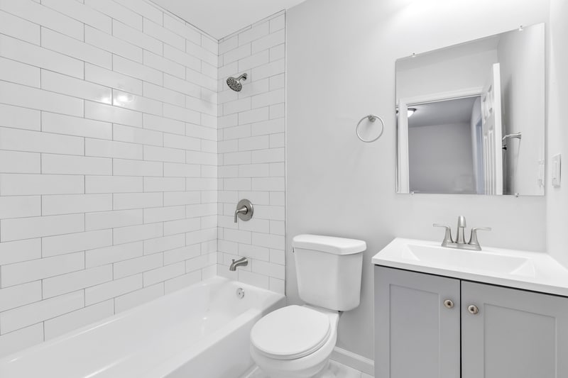 Building Photo - 731 Mt Holly St