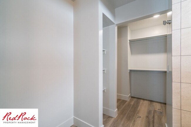 Building Photo - Innovative Design! 4 Bedroom Home in the Beautiful Desert Playa Community