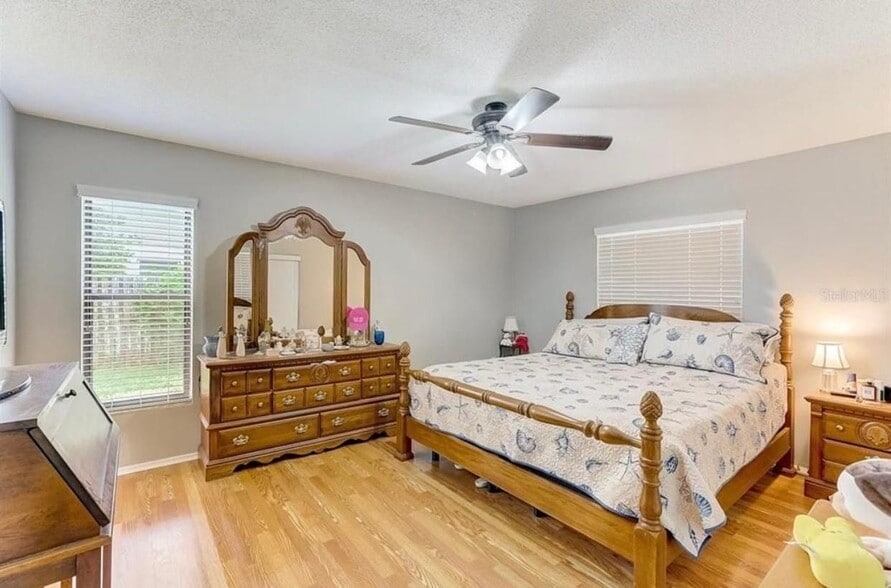 Building Photo - 2462 Briar Oak Cir