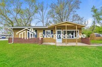 Building Photo - 3202 Donald Ave