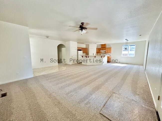 Building Photo - 1040 Aspen Grove Cir