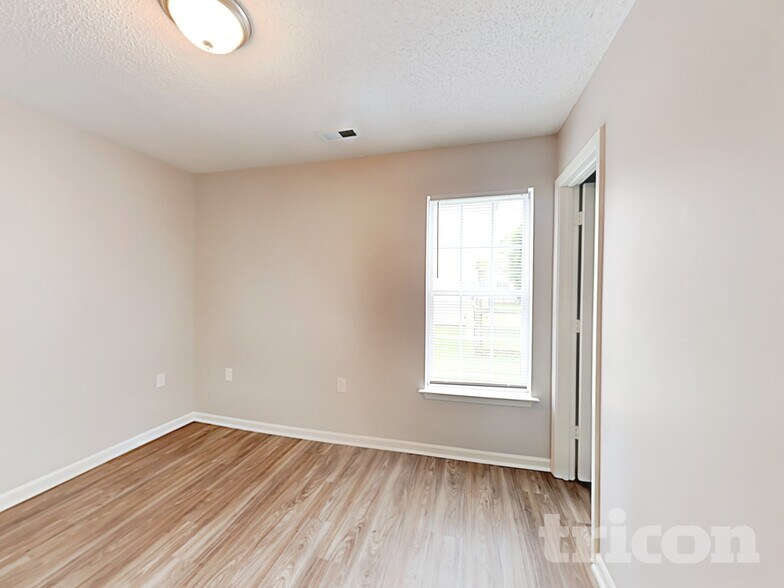 Building Photo - 3015 Trellis Ln