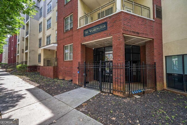 Building Photo - 870 Mayson Turner Rd NW