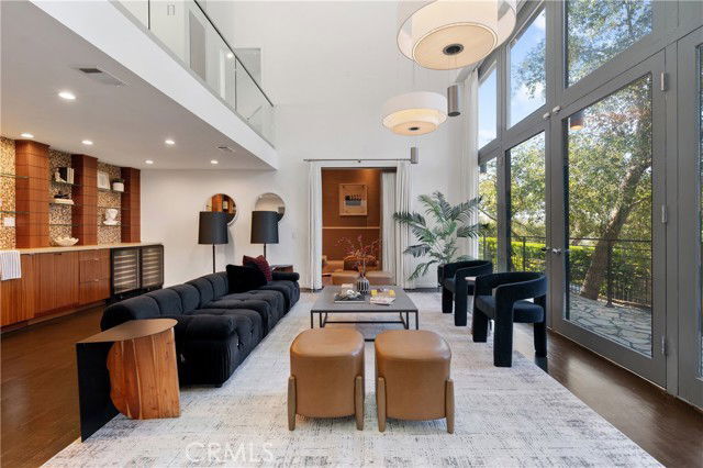 Building Photo - 9653 Oak Pass Rd