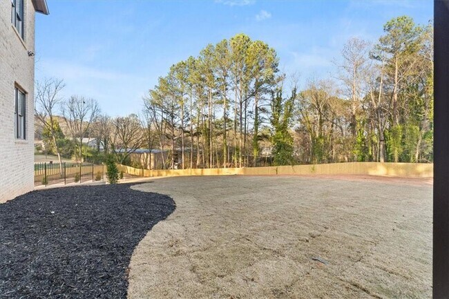 Building Photo - 2895 Jones Mill Rd