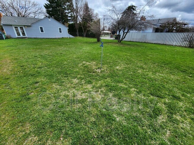 Building Photo - 1021 N Herald Rd