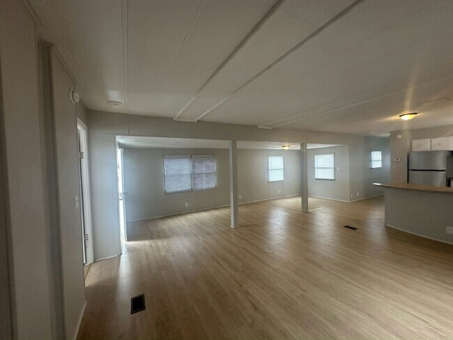 Building Photo - 3603 Clarks Creek Rd