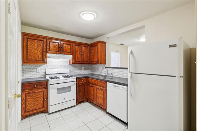 Building Photo - 7201 Denton Dr