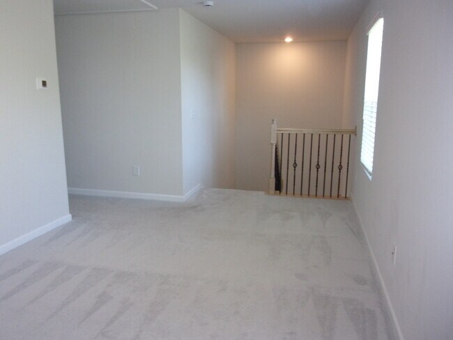 Building Photo - Recently Constructed 3 Bedroom 2 1/2 Bath Home in Walkers Mill