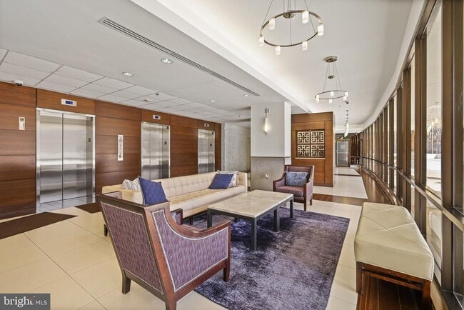 Building Photo - 6301 Stevenson Ave