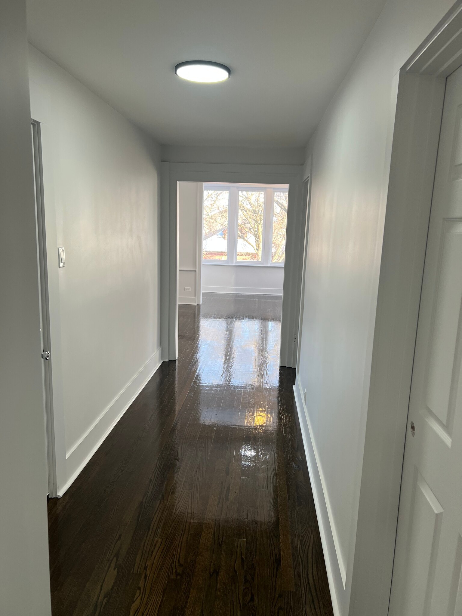 Building Photo - 7220 S East End Ave