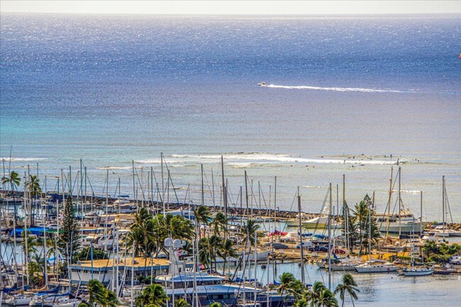 Building Photo - Sky Ala Moana 2307