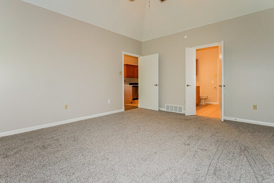 Building Photo - 60 Willow Crest Cove