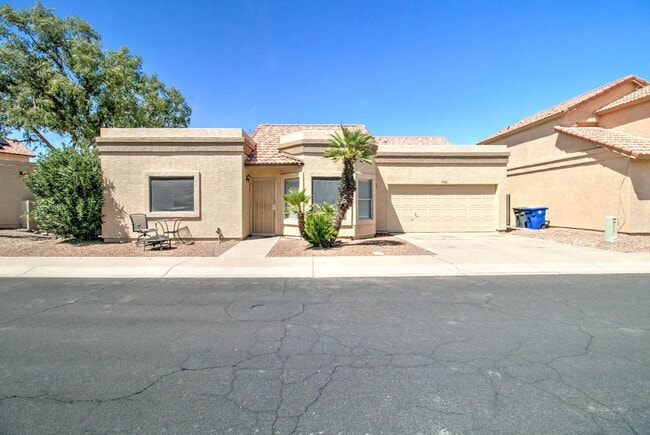 Building Photo - 1756 E Kesler Ln