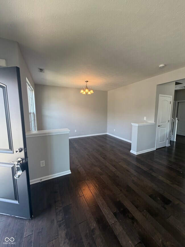 Building Photo - 9681 Angelica Dr
