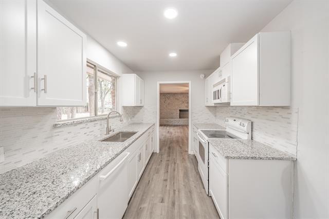 Building Photo - 6409 Yorkshire Dr