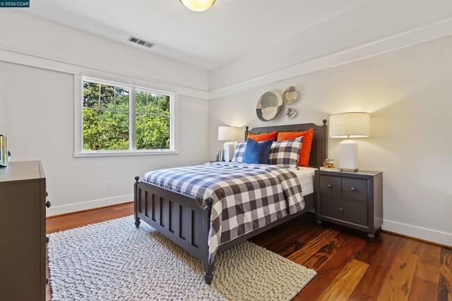 Building Photo - 1754 Reliez Valley Rd