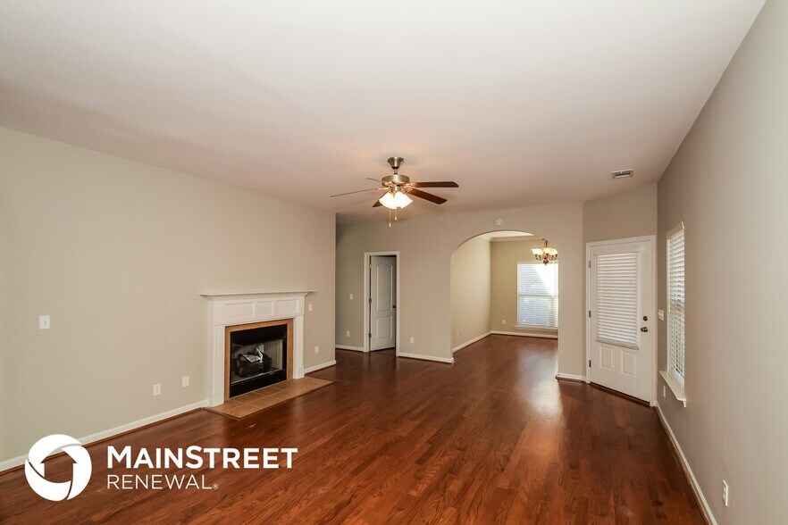 Building Photo - 8270 Owen Park Dr