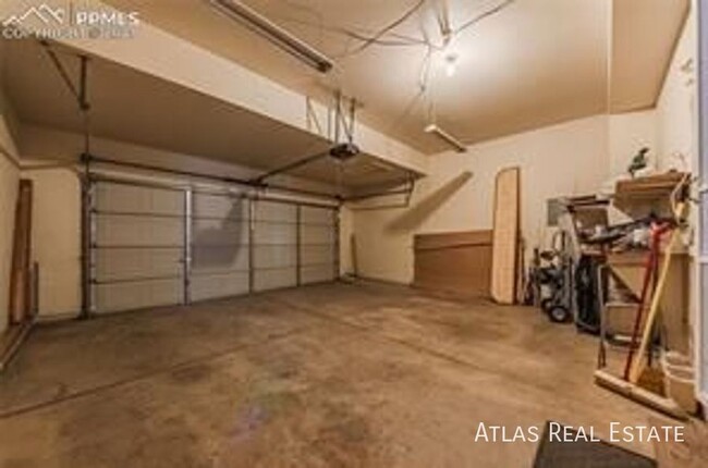 Building Photo - 8407 Wilmington Dr