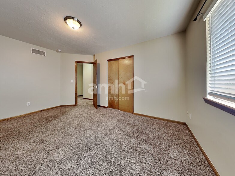 Building Photo - 166 Stewart Way