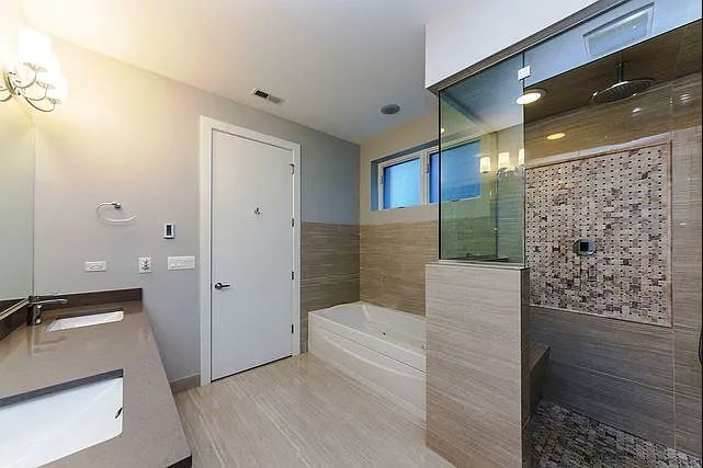 Building Photo - 2442 N Clybourn Ave