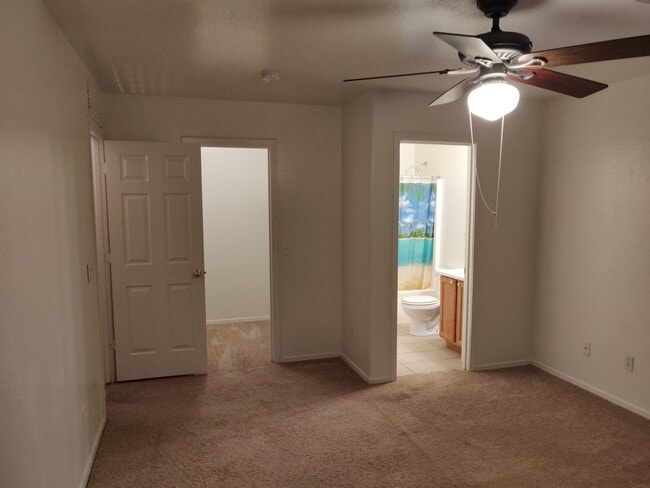 Building Photo - 3214 S 104th Ln