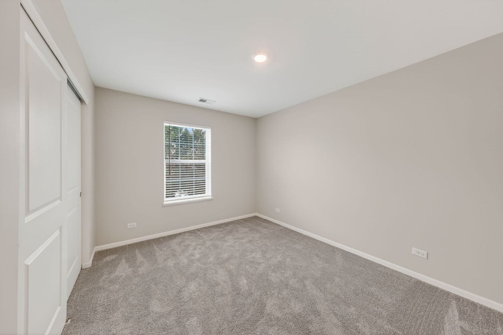 Building Photo - 1675 Kraft Ave