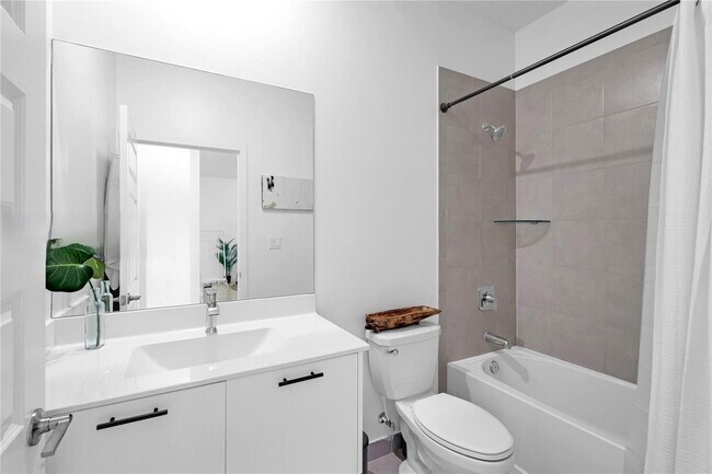 Building Photo - Northwest 104th Avenue, Doral, FL 33178 - 3 BR 2 BA condo