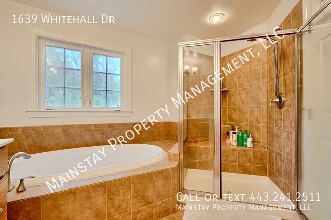 Building Photo - 1639 Whitehall Dr