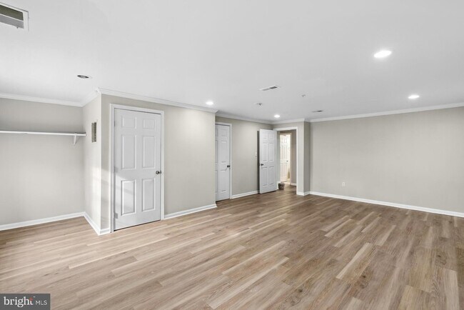 Building Photo - 4935 Wallflower Wy