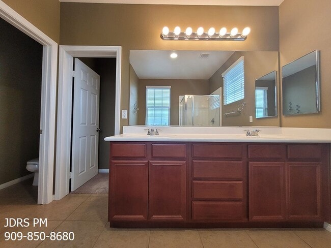 Building Photo - Rancho Cucamonga 4-Bedroom Home