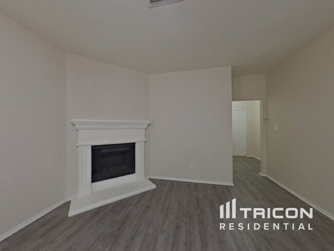 Building Photo - 6300 Downeast Dr