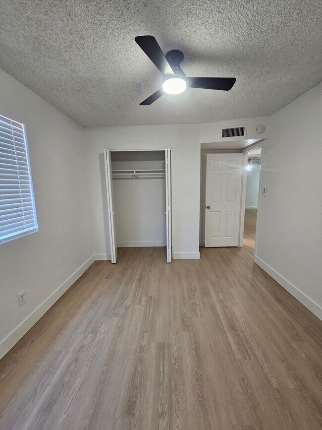 Building Photo - 4532 E Caballero Cir
