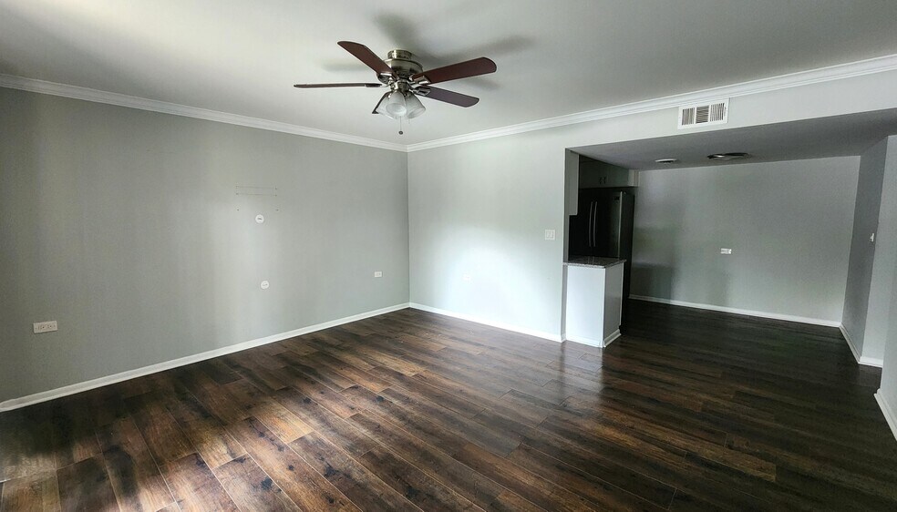 Building Photo - 191 Hillcrest Ter