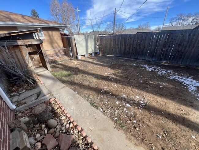 Building Photo - 1236 Wilshire Ave