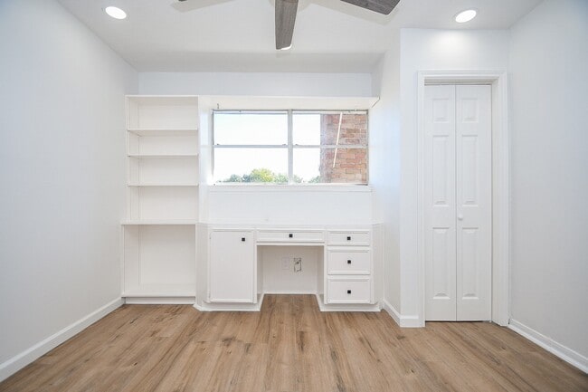 Building Photo - 7703 Braesridge Ct