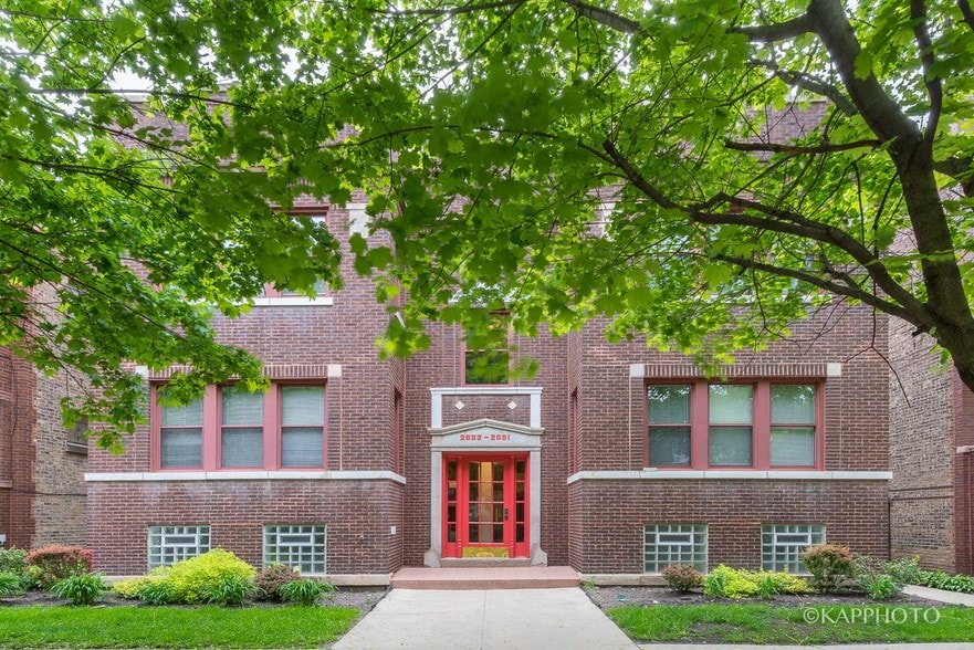 Front Entrance - 2651 N Mozart St