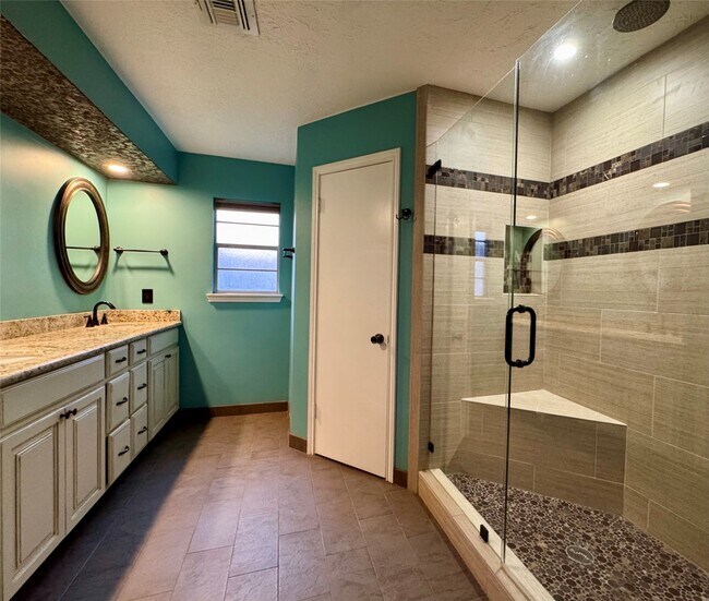 Building Photo - 11814 Cypresswood Dr