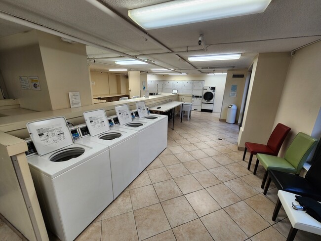 Building Photo - 440 N Wabash Ave