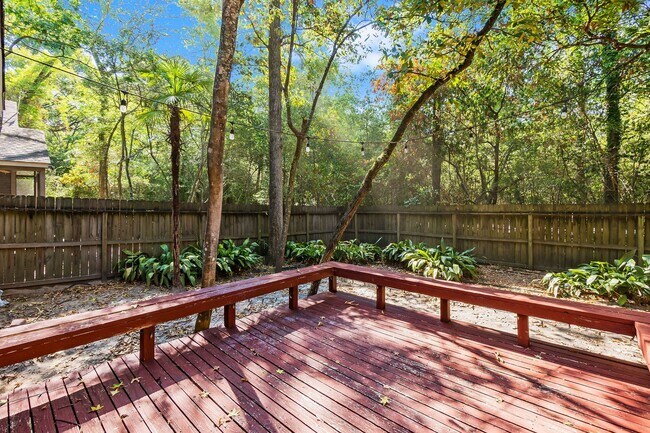 Building Photo - 15 Breezy Point Pl