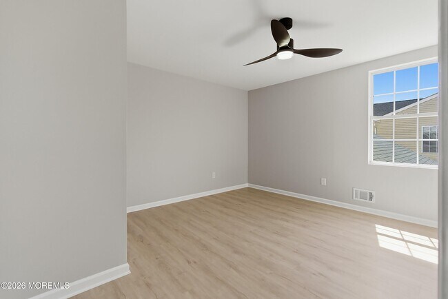Building Photo - 821 Bunnell St