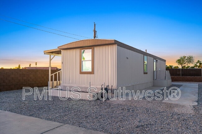 Building Photo - 437 Riverfront Dr