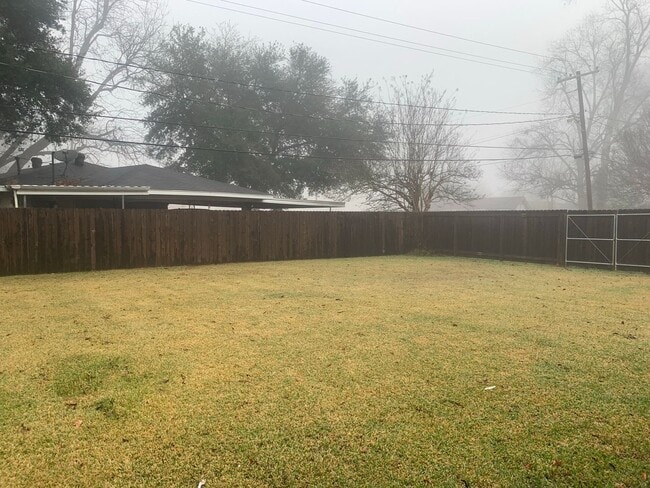 Building Photo - REMODELED SPACIOUS SOUTH BOSSIER HOME.