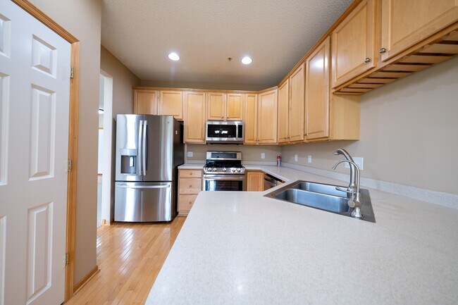 Building Photo - 4989 Archer Ln N