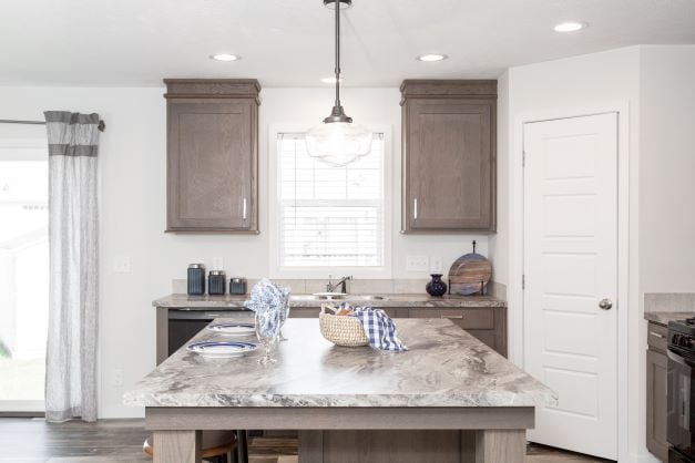 Building Photo - 1126 Stoneridge Ct