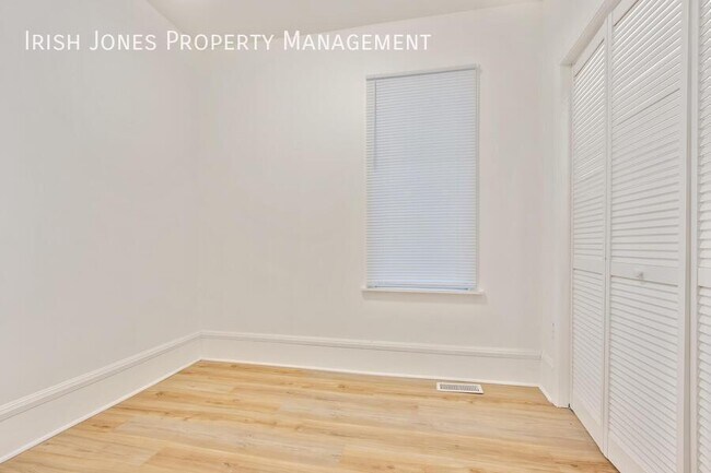 Building Photo - 9 West Ave