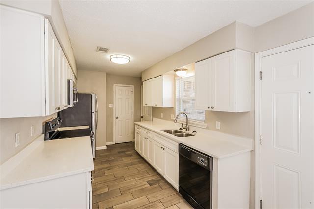 Building Photo - 827 San Juan Dr