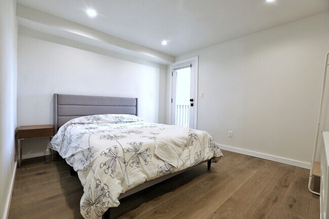 Building Photo - 756 Potrero Ave