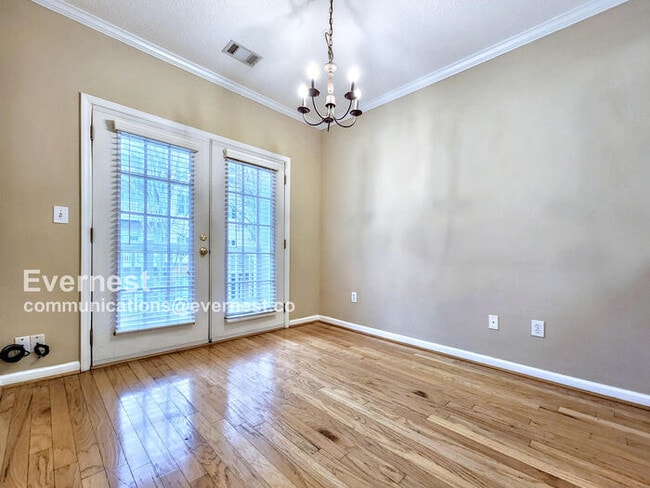 Building Photo - 207 Spring Heights Ln